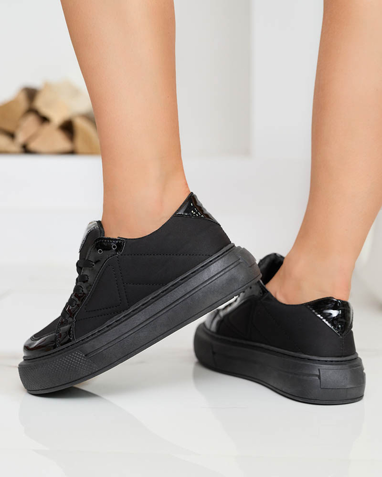 OUTLET Fekete női sportcipő Smaqo - Lábbeli