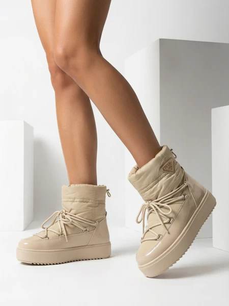 Royalfashion Női csúszós csizma a'la hócsizma világosbarna színben Vevnose