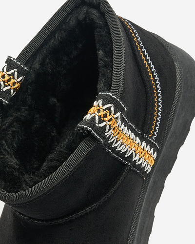 Royalfashion Női rövid csizma a'la hócsizma díszítéssel Erititta