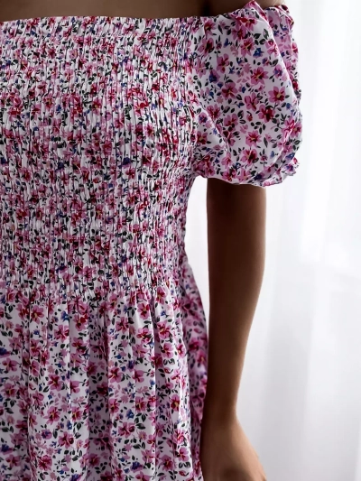 Fehér női midi ruha rózsaszín virágokkal - Ruházat