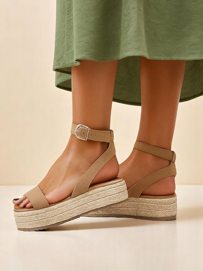 Royalfashion Női platform szandál Finna