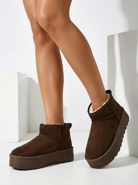 Royalfashion Női platformos hócsizma a'la Dagodo