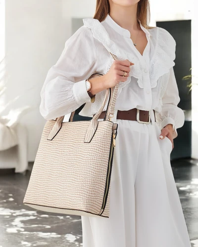 Royalfashion Lackozott női táska dombornyomással