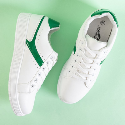 Női fehér cipők, zöld betétekkel a Radella - lábbelikből