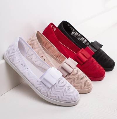 OUTLET Rózsaszín áttört tornacipő Nadin masnival - Lábbeli