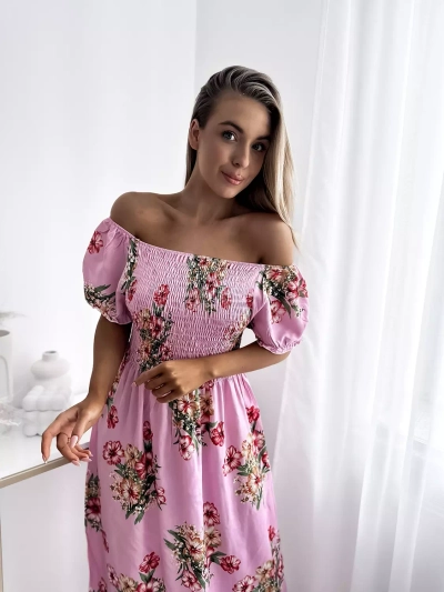 Női rózsaszín, virágmintás midi ruha - Ruházat