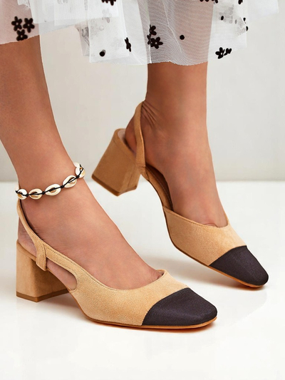 Royalfashion Női alacsony sarkú pumpák díszes orral Eleganzo