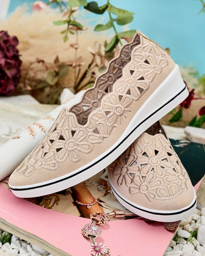 Royalfashion Női alacsony sarkú félcipő Dellio