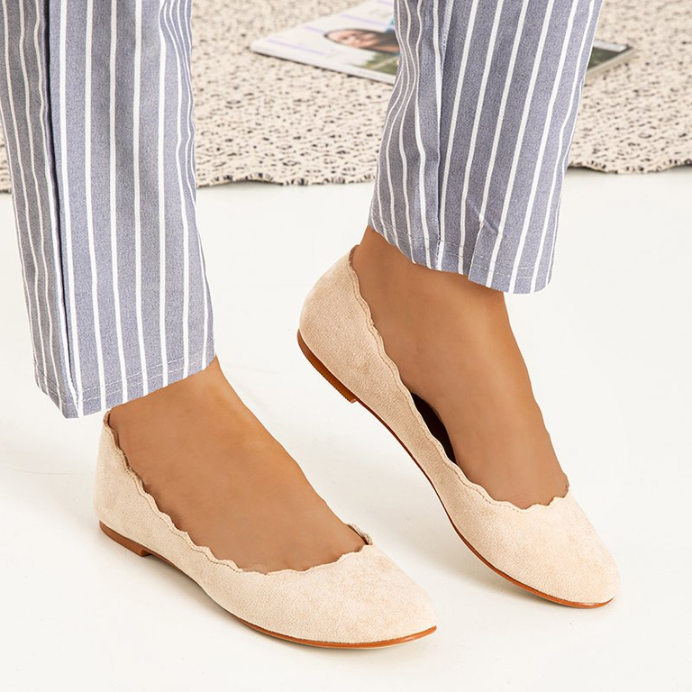 OUTLET Bézs színű női öko-velúr balerinák Antonelia - Cipők