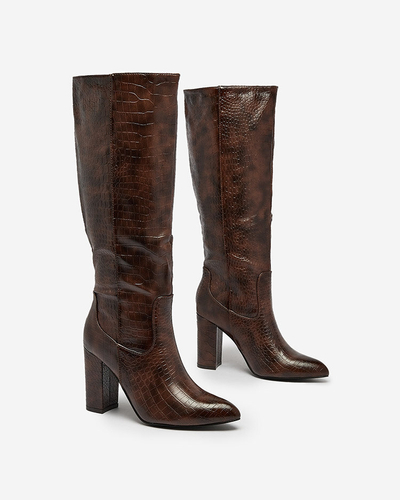 Royalfashion Sötétbarna női csizma Telibitta dombornyomással