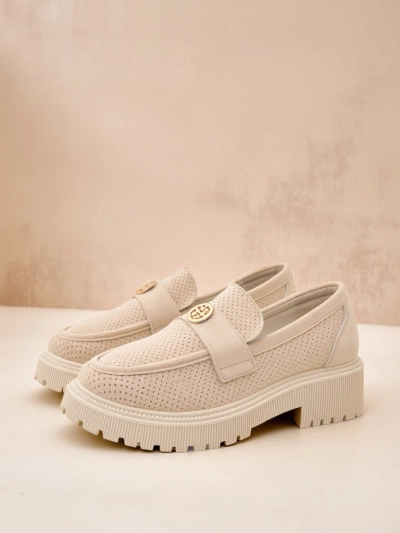 Callista bézs női loafer öko-velúrból, 4 cm-es lapos talppal
