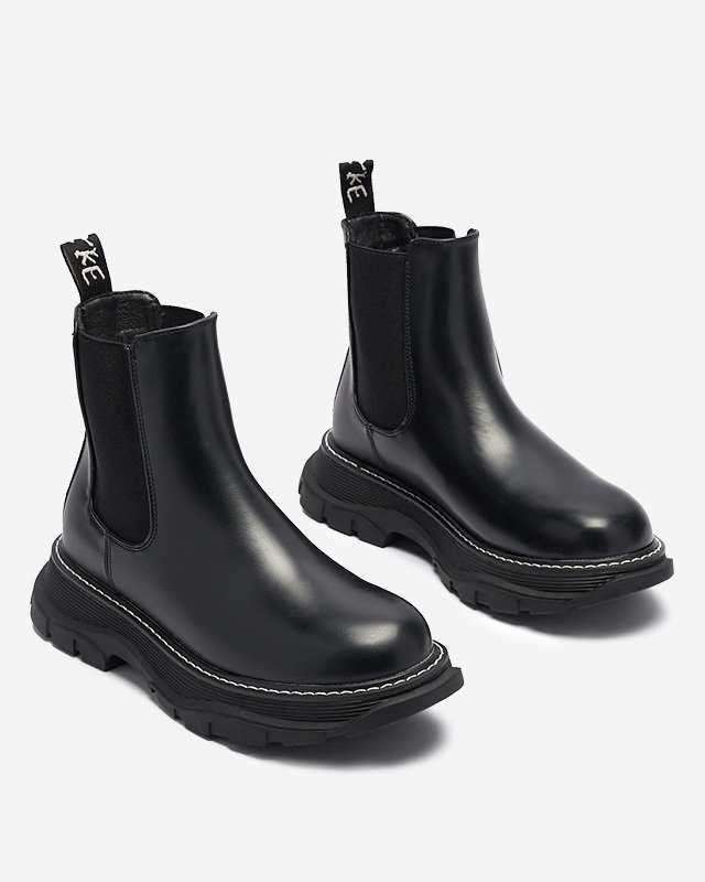 OUTLET Vastagabb talpú női bakancs fekete színben Galitt- Footwear