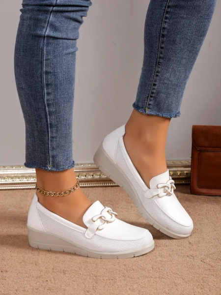 Royalfashion Női mokaszin alacsony sarokkal Hofride