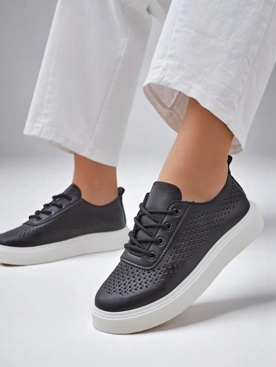 Royalfashion Női fűzős sportcipő Adette