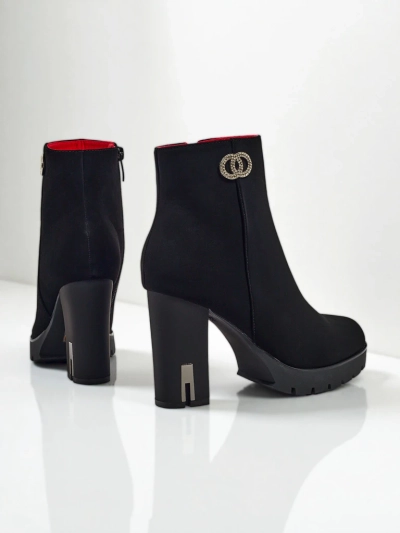 Stella Fekete Elegáns Magassarkú Bokacsizma