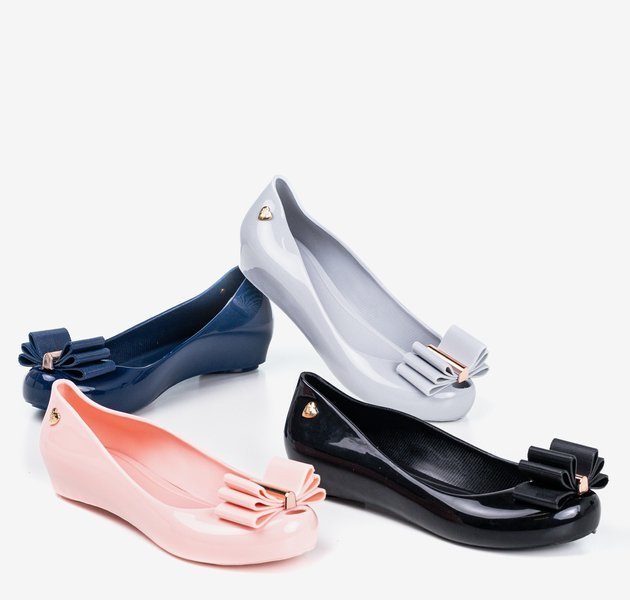 OUTLET Világosszürke melissa Tyrika íjjal díszítve - Cipő