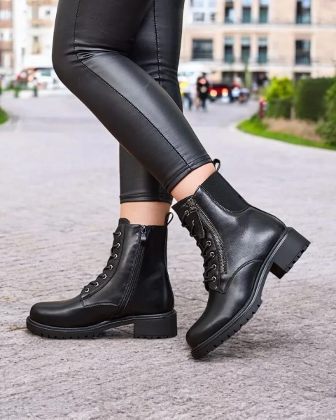 Royalfashion Fekete öko bőr női bagger csizma Gaddaxa