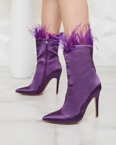Royalfashion Női lila tollas csizma Wenelika