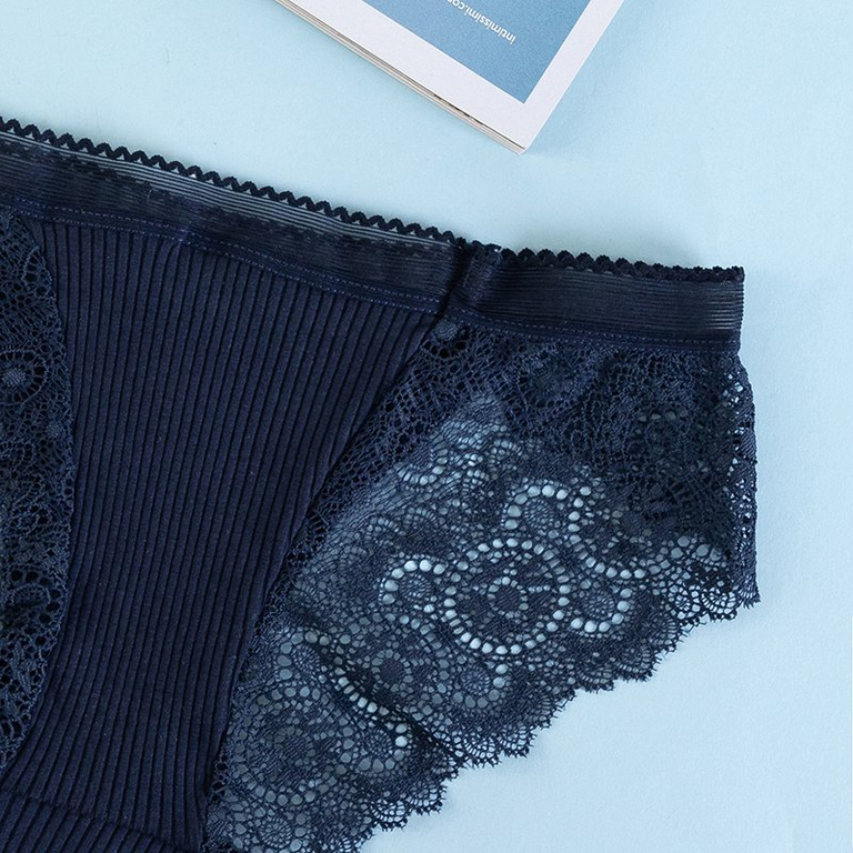 Női sötétkék bugyi csipkével - Fehérnemű