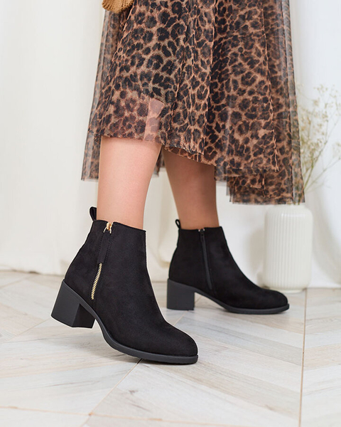 Royalfashion Fekete öko velúr női alacsony tűsarkú csizma Rejerry