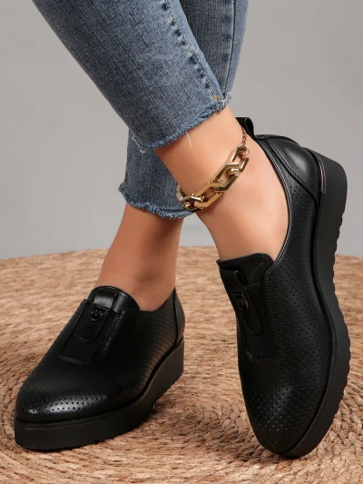 Royalfashion női slip-on lyukacsos cipők Goffies