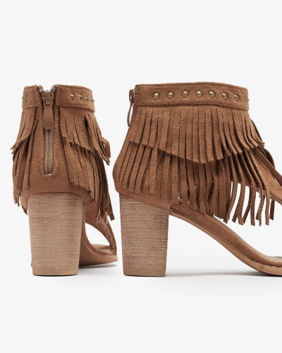 Női szandál posztón, bojtokkal, teveszínű Dovsi- Lábbeli