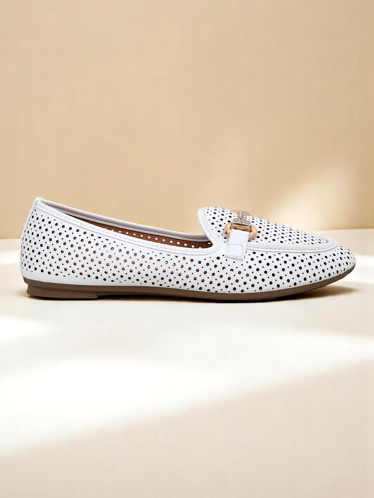 Royalfashion Lyukacsos női loaferek Rafalle