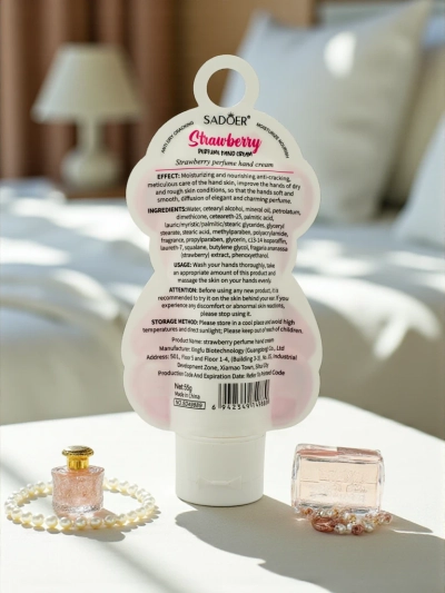 Aurelia Strawberry 50 ml - illatosított kézkrém Mis Teddy csomagolásban