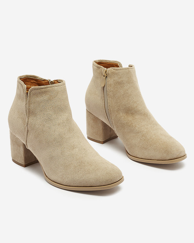 Bézs színű női kivágott posztócsizma Amalan- Lábbeli