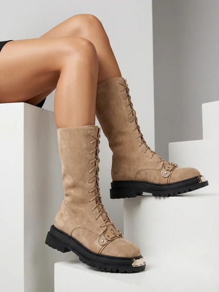 Royalfashion női csipkés csizma Werces