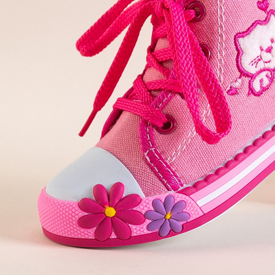 Rózsaszín gyermekcipő Winks díszítéssel - cipő