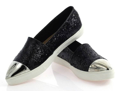 OUTLET Fekete csúszós cipők - Cipők