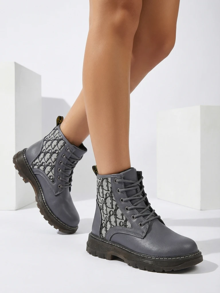 Royalfashion Női bokacsizma nyomattal Efrioz