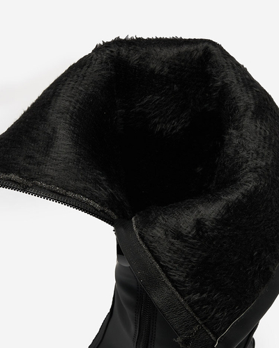 Royalfashion Női matt csizma fekete színben Jegerha