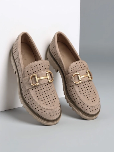 Royalfashion Női perforált mokaszin Besio