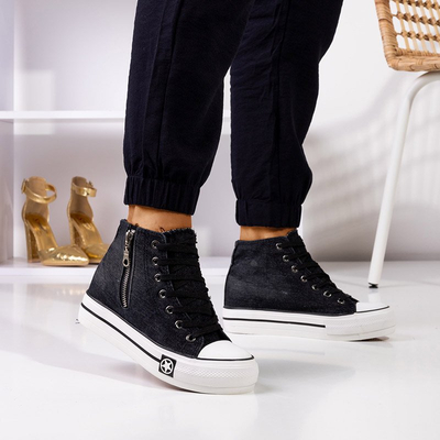 Fekete női tornacipő beltéri éken Kumiko - Lábbeli