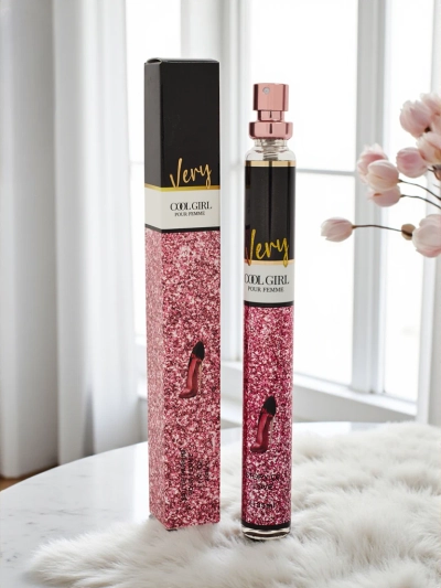 Very Cool Girl Glam ihlette női Eau de Parfum