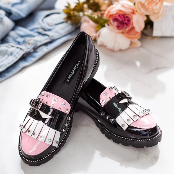 Fekete mokaszinok Gwadalaha díszekkel - lábbeli