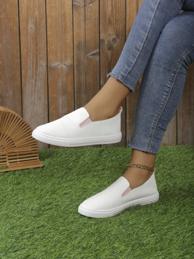 Royalfashion Női perforált slip-on cipők Eppes
