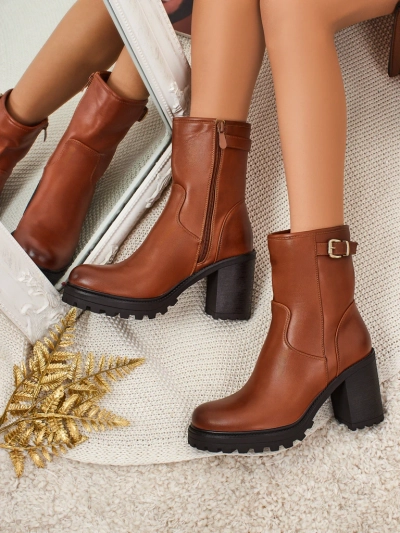 Sylvarra női eco bőr bokacsizma vastag sarokkal