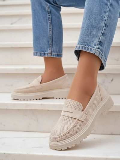 Callista bézs női loafer, ökológiai bőr, lapos 4 cm-es sarok