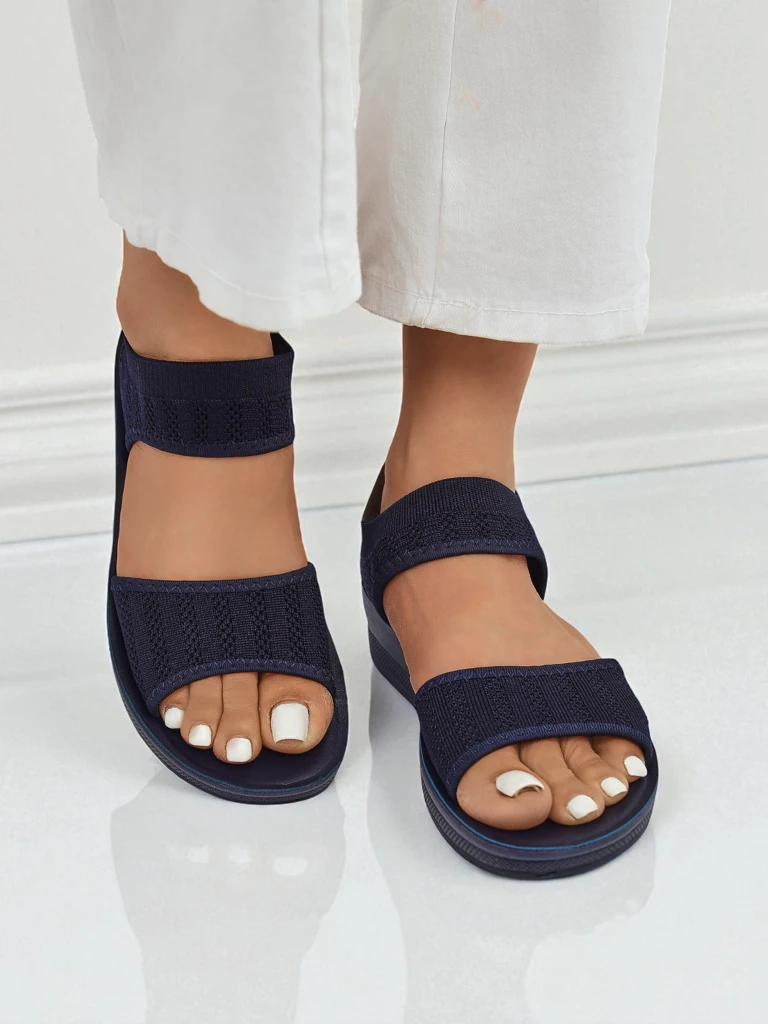 Royalfashion Női szandál vastagabb talppal Viva Flex II