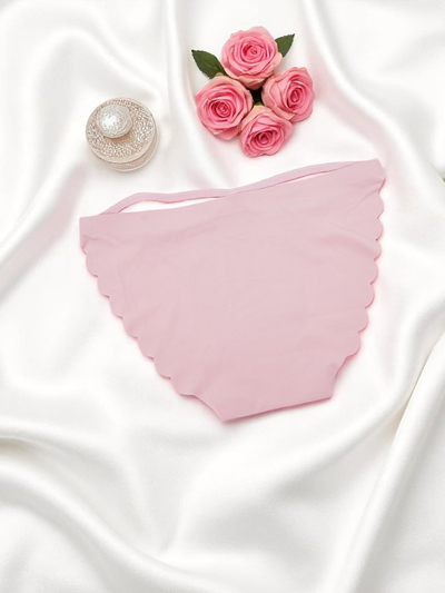 Royalfashion Lézervágott női bikini bugyi dekoratív pántokkal Edge Chic