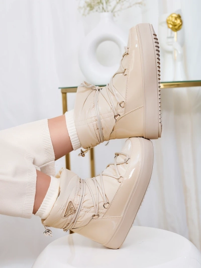 Royalfashion Női csúszós csizma a'la hócsizma bézs színben Vevnose