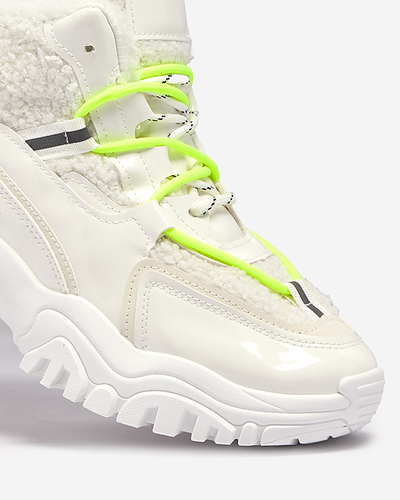 Fehér női sportcipő szőrmével és neonzöld fűzővel Sagglo- Footwear