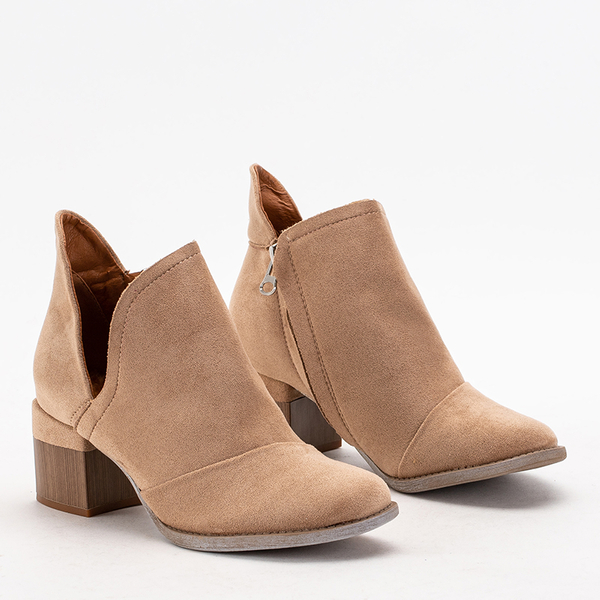 Világosbarna női hőszigetelt csizma a Karela oszlopon - Lábbeli