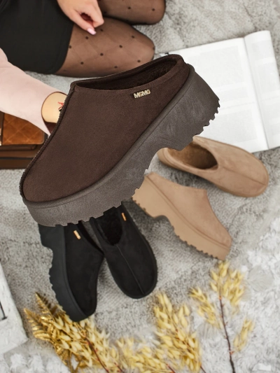 Rövid női a'la hócsizmák bundával Noelina