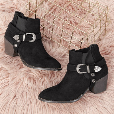 Fekete csizma alacsony poszt-asién cowboy csizmával - Lábbeli