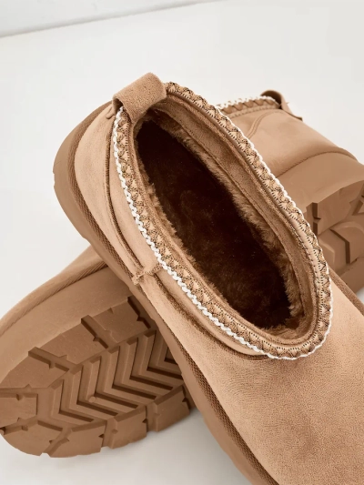 Royalfashion Női rövid csizma a'la hócsizma Xoalla