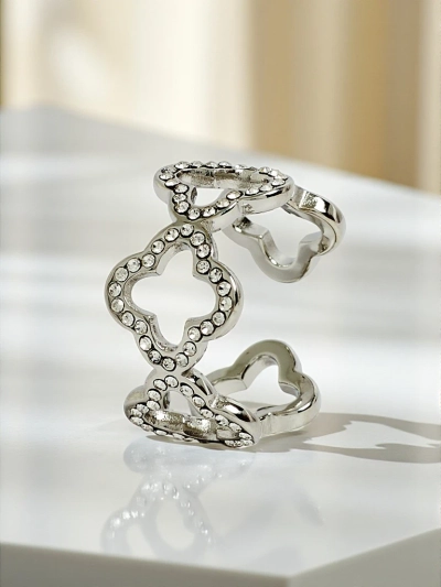 Ariadne Silverita karkötő kristályokkal – ezüst, geometriai glamour minta